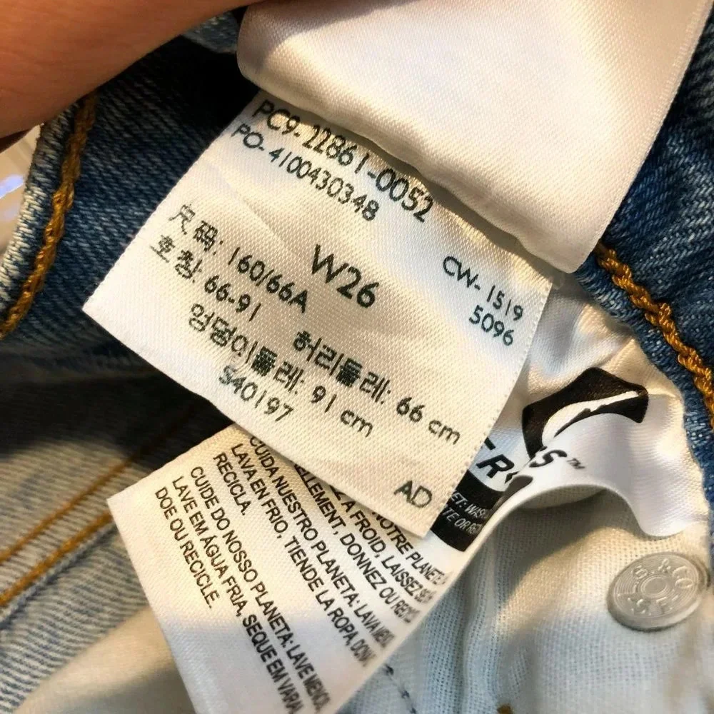 Levi's Wedgie High Waist Slim Light Wash Cotton Classic Denim Jeans Women's 26